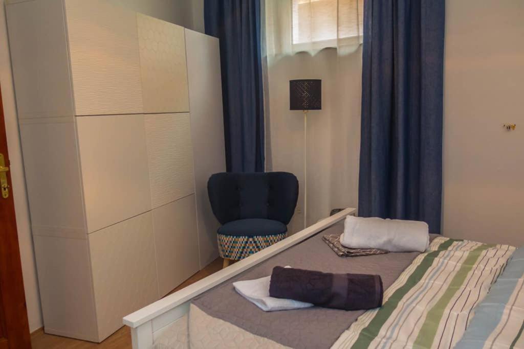 Teubel Apartman 2 Szekesfehervar Ngoại thất bức ảnh